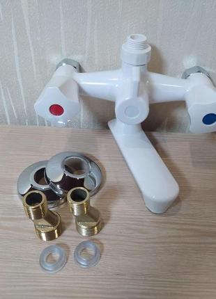 Пластиковий змішувач для ванни в комплекті з довгим виливом (гусаком) brinex 35w005-005