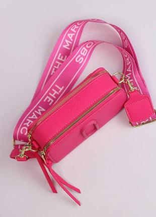 Жіноча сумка marc jacobs logo pink, жіноча сумка марк джейкобс рожевого кольору4 фото