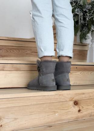 Женские серые угги ugg mini bailey button grey7 фото