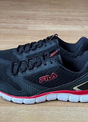 Новые кроссовки fila 44 размера