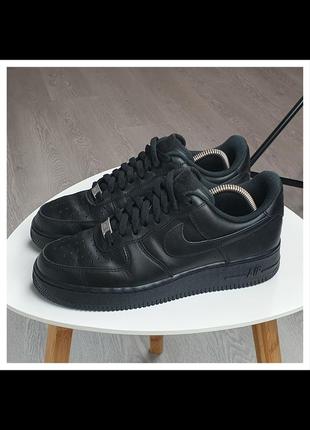 Кожаные кроссовки nike air force1 фото