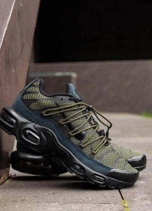 Чоловічі демісезонні кросівки в стилі nike air max plus tn khaki black ( найк еір макс тн плюс ) хакі nk1469 фото