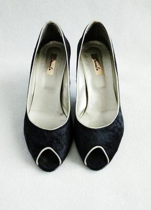 Итальянские бархатные черные туфли daniel's размер 40-41
