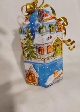 Коробка картонна, новорічна у вигляді мішечка d 13 см. n -910.