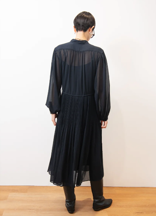 Uniqlo:c элегантное шифоновое платье3 фото