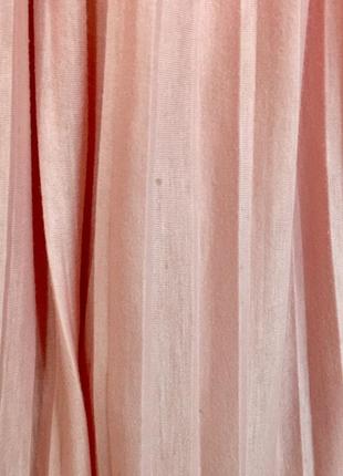 Ніжно-рожева спідниця міді пліссе10 фото