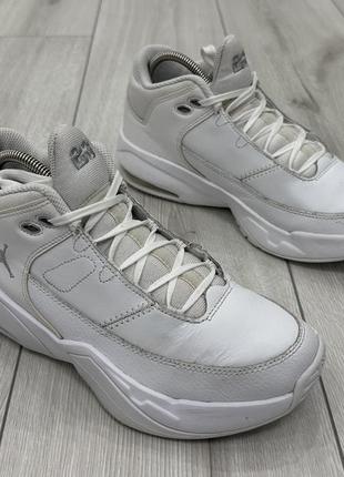 Підліткові кросівки nike air jordan max aura 3 (24,5 см)