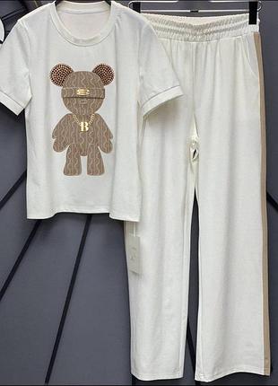 Стильный костюм