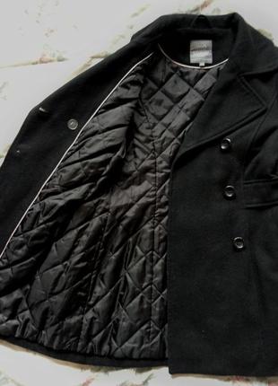 Теплое шерстяное черное приталенное пальто lindex3 фото