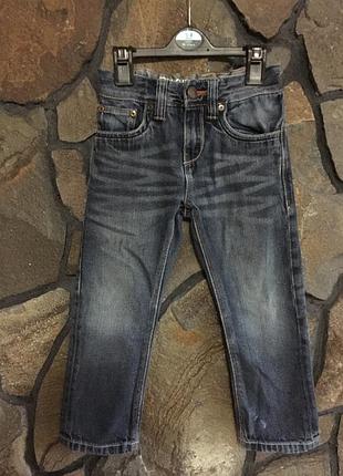 Джинсы next