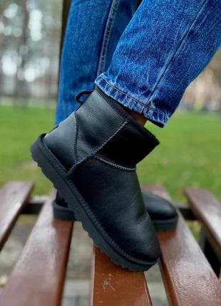 Женские угги ugg classic mini black leather6 фото