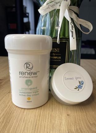 Денний крем з spf 15 renew