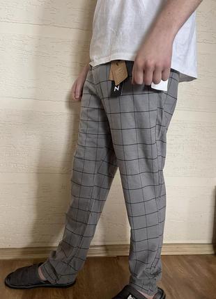 Брюки мужские серые в клетку