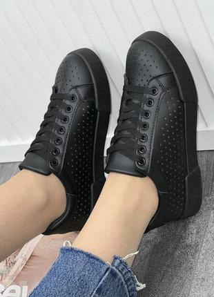 Жіночі кросівки чорні!1 фото
