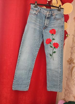 Стильні джинси з вишитими маками та стразами 👖1 фото