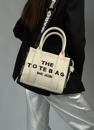 Жіноча сумка тоут в стилі marc jacobs small tote bag cream black марк джейкобс шопер бежевий текстиль ( 02206 )9 фото