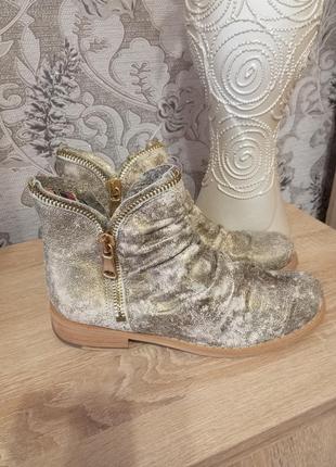 Золотистые кожаные ботинки италия lazamani1 фото