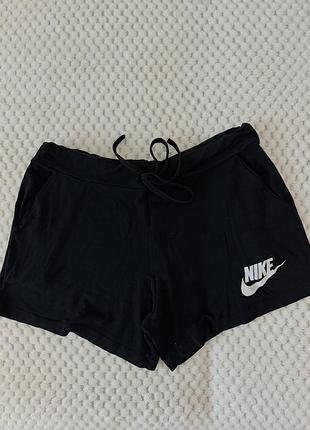 Шорты от nike