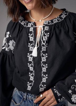 Жіноча якісна чорна українська вишиванка, вишита сорочка блуза блузка в квіти вишивка5 фото