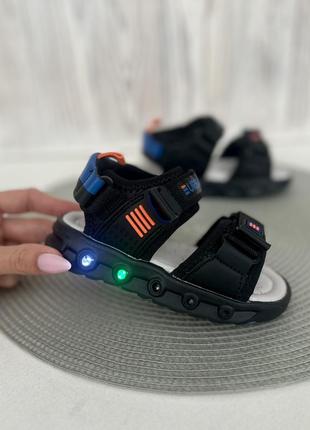 Босоніжки дитячі з підсвіткою