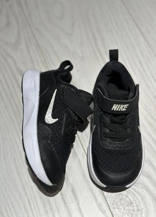 Кроссовки детские nike2 фото