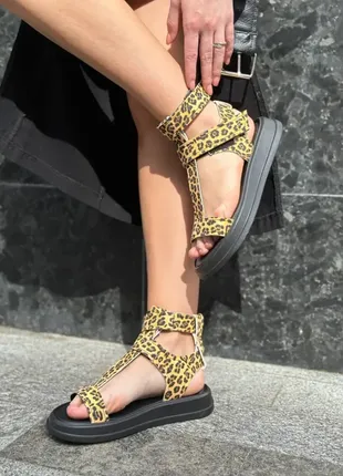 Женские леопардовые кожаные босоножки на низком ходу, натуральная кожа питон-женская обувь на лето3 фото