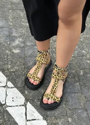 Женские леопардовые кожаные босоножки на низком ходу, натуральная кожа питон-женская обувь на лето5 фото