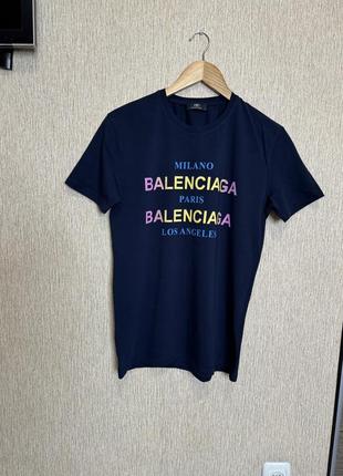 Стильная футболка в стиле balenciaga1 фото
