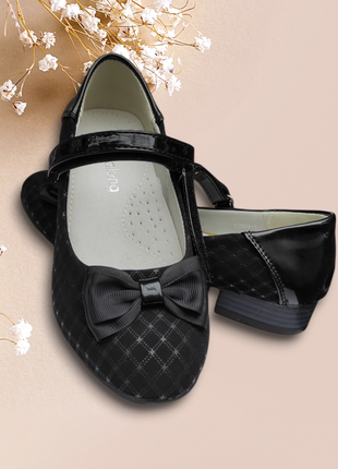 Черные замшевые туфли на каблуке для девочки школьные8 фото