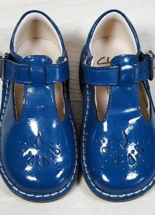Туфлі для дівчинки clarks first shoes оригінал, розмір 21