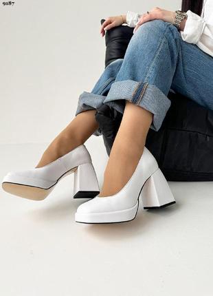Стильные классические женские туфли в наличии и под отшив 💛💙🏆1 фото
