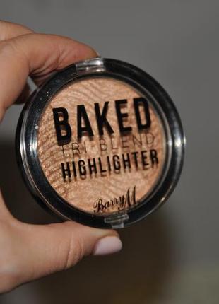 Хайлайтер для обличчя barry m baked tri-blend highlighter оригінал3 фото