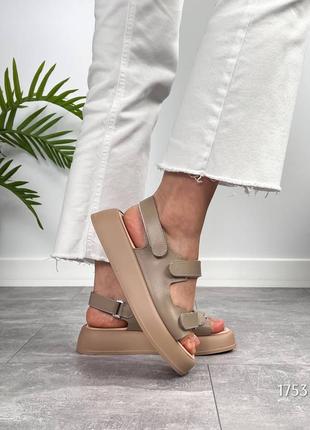 Бежевые моко женские босоножки сандалии на липучках из натуральной кожи кожаные босоножки на липучках на высокой подошве утолщенной9 фото