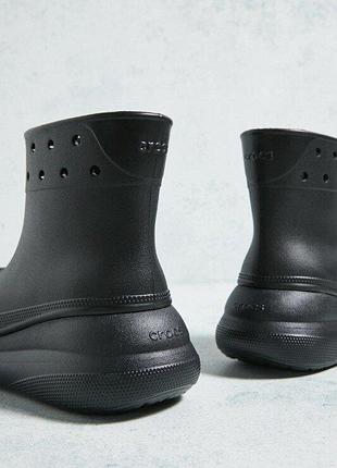 Крокс краш сапоги резиновые женские черные crocs crush rain boot black