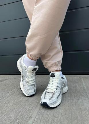 Кросівки nike zoom vomero 5 wmns 'photon dust'3 фото