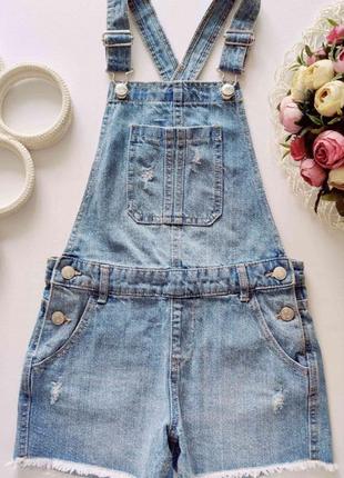 Джинсовый комбинезон