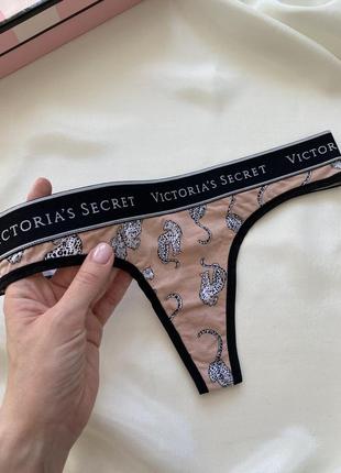 Трусики victoria’s secret оригінал стрінги лого лео анімал труси вікторія сікрет1 фото