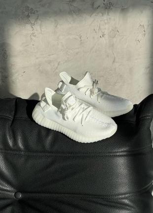 Жіночі кросівки yeezy 350 full white premium