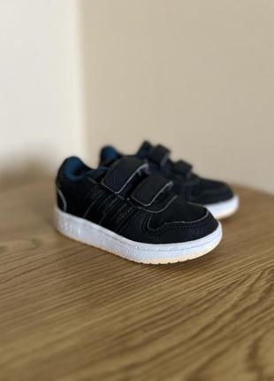 Кросівки для малюка adidas3 фото