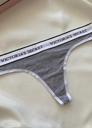 Трусики victoria’s secret оригінал стрінги лого сірі труси вікторія сікрет10 фото