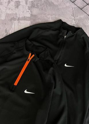 Спортивний рашгард nike чорний2 фото