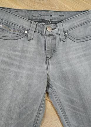 Levis,low rise skinny.базовые джинсы из премиального котона.серые.оригинал.7 фото