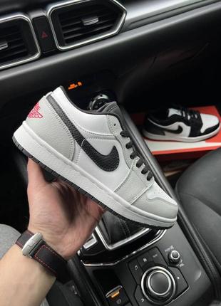 Кроссовки женские nike air jordan 1 low gray &amp; white &amp; black👟