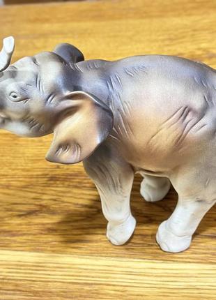 Продам статуетку слон
