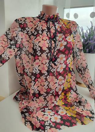 Яркая блузка в цветы marccain3 фото
