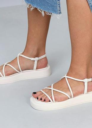 Белые босоножки сандалии тонкие ремешки квадратный носок 36, 382 фото