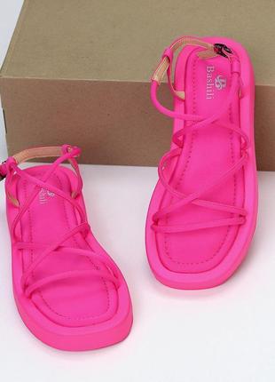 Розовые фуксия босоножки сандалии тонкие ремешки квадратный носок 36-396 фото