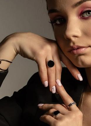 Срібна каблучка чорний онікс