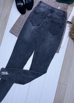 Завужені джинси shein xs джинси на високій посадці джинси скінні  з потертостями6 фото