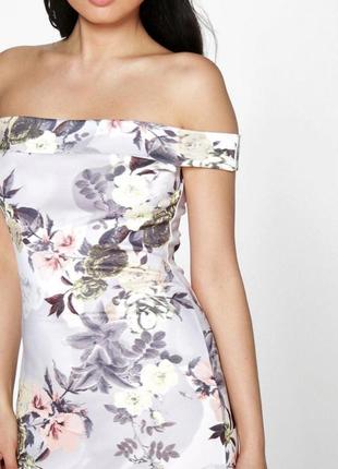 Новое платье миди в цветок с открытыми плечами от boohoo, размер с10 фото